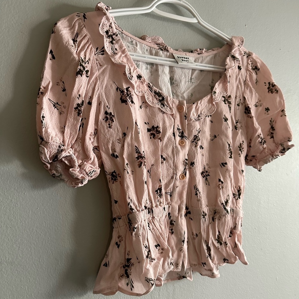 🍋 Aritzia Sunday Best Marisole floral top lace and ruffles size Xxs - Picture 8 of 16